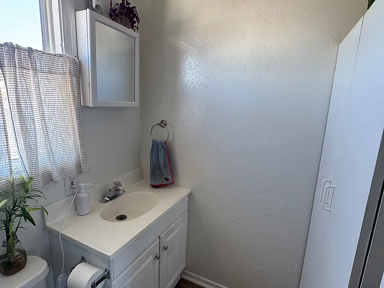 1616 S Pacific St #C — Photo 7