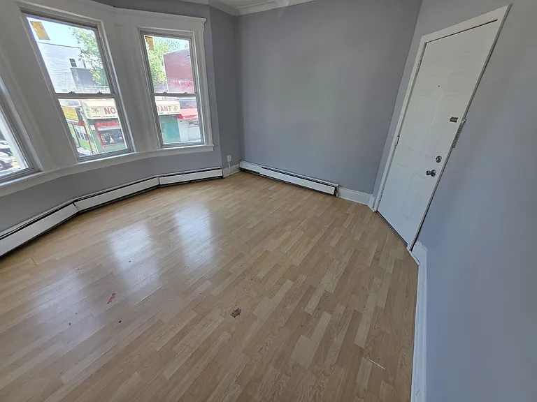 753 W Side Ave #2 — Photo 4