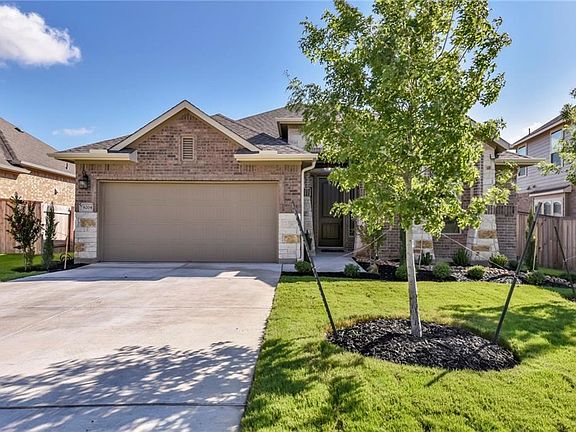 3rd image of 6200 Lake Teravista Way