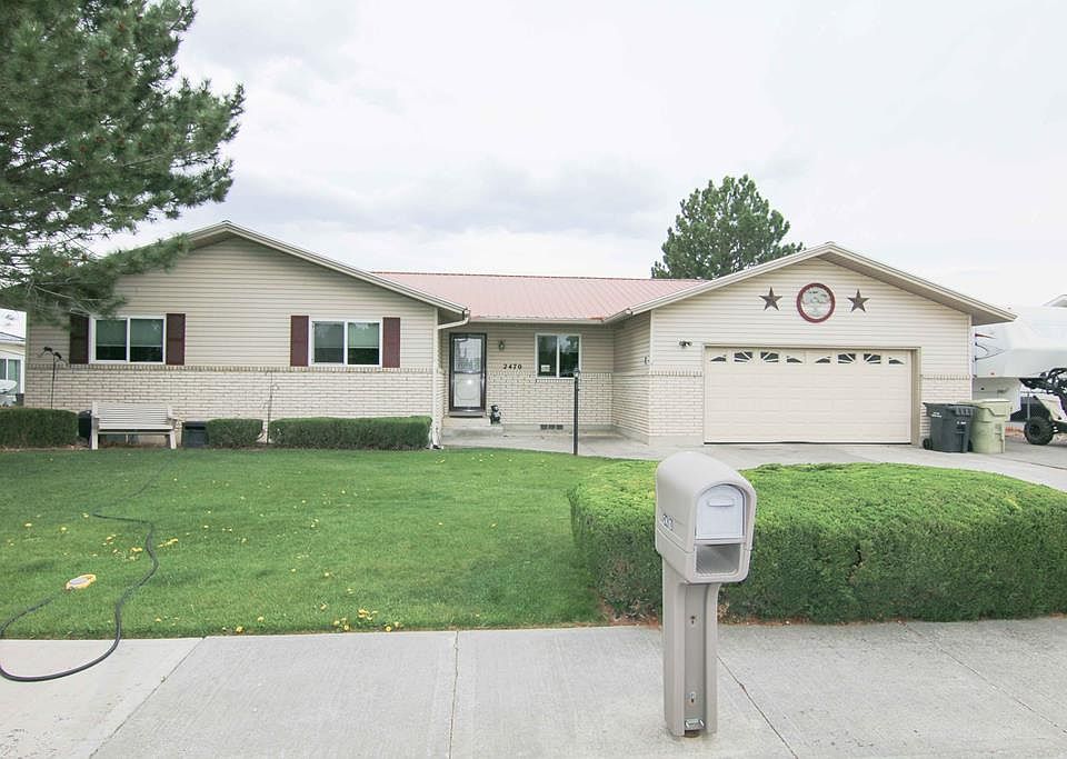 1st image of 2470 Eastview Dr