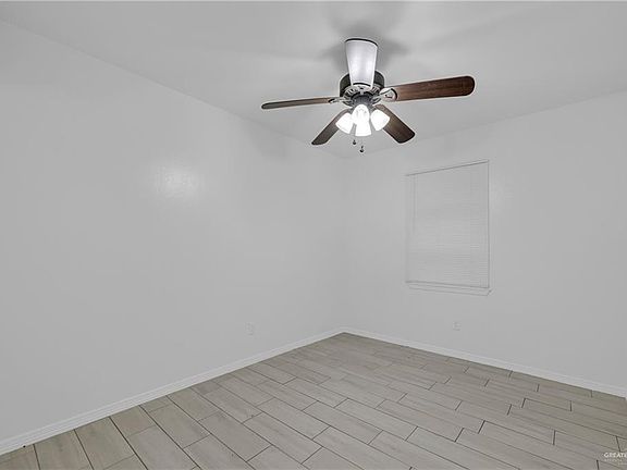 5th image of 306 E 14 1/2 St