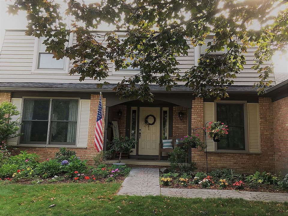 1st image of 3294 Bluett Dr