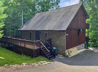 192 Eastwood Cir, Hawley, PA 18428