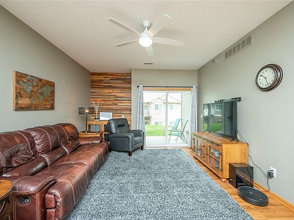 4th image of 1301 N 6th St APT 10