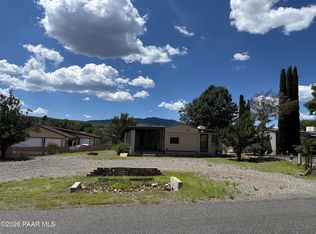 10219 E Manzanita Trl, Dewey, AZ 86327