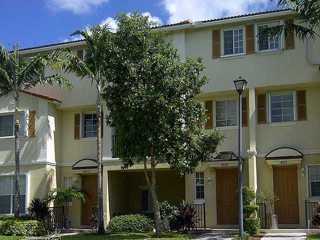 1st image of 4519 Highgate Dr