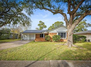 10319 Old Orchard Rd, La Porte, TX 77571