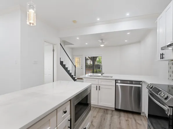 1307 Kinney Ave APT 148, Austin, TX 78704