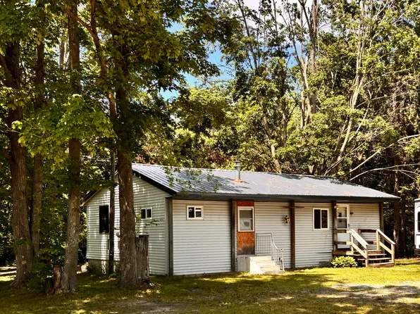 10279 Sherman Rd, Frederic, MI 49733