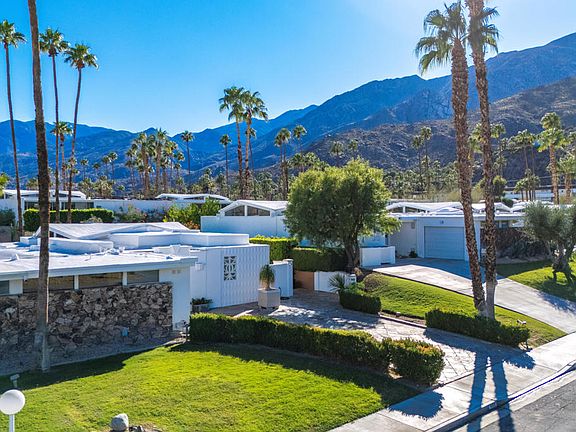 3rd image of 489 E San Jose Rd