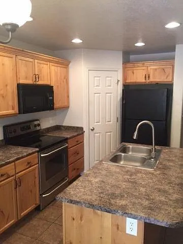3155 S Hidden Valley Dr #299 — Photo 6
