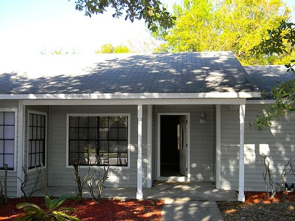 3rd image of 4720 Miranda Cir