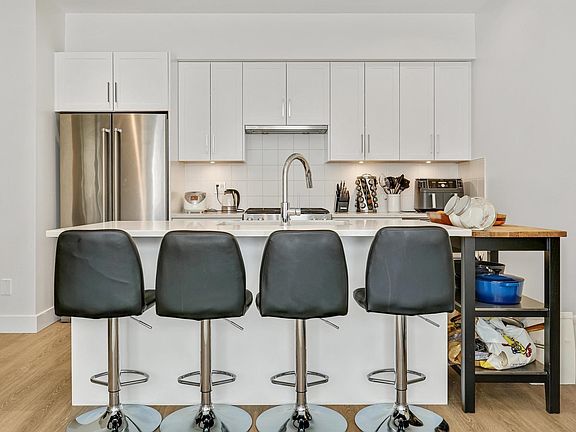 3rd image of 16433 19th Ave #130