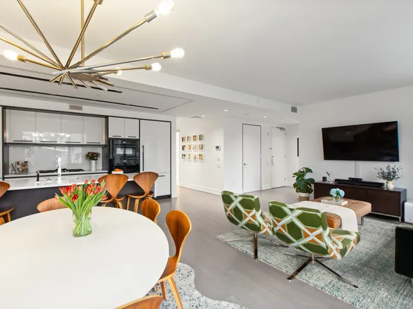 70 Charlton Street image 3 of 30