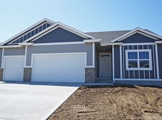 1722 S 14th St, Adel, IA 50003