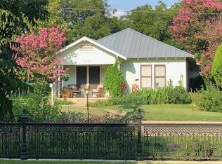 1010 Pine St, Georgetown, TX 78626