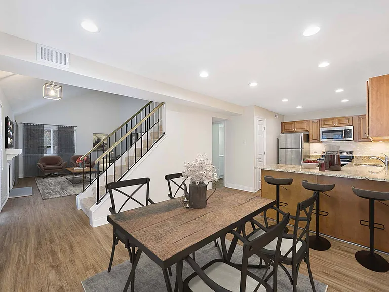 Harpers Point Apartments* — Photo 14