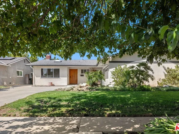 22521 Haynes St, West Hills, CA 91307