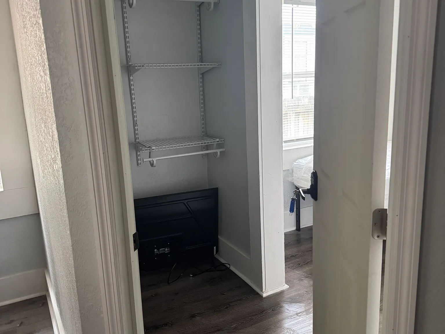 4 bed, 1400 sqft, $800 — Photo 3