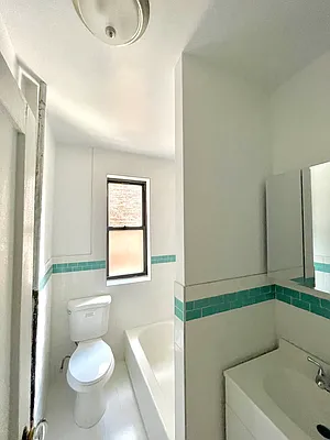 Rented by Pear NYC LLC | media 19