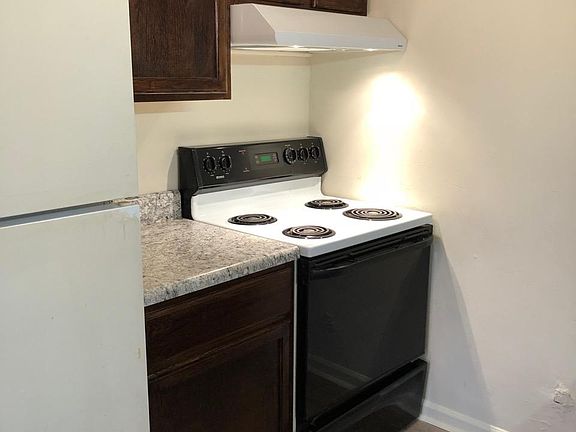 4th image of 1115 Hannah St
