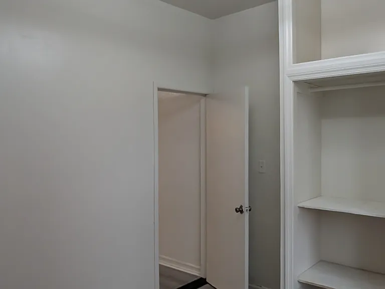 2550 Holland Ave #1FT — Photo 9