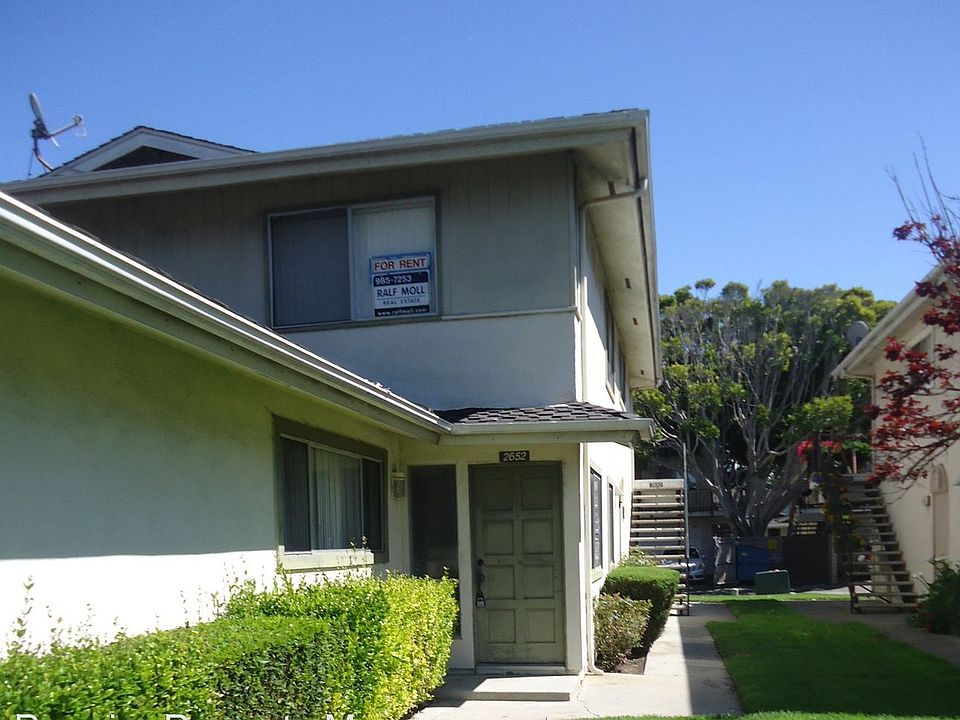 1st image of 2652 N Victoria Ave