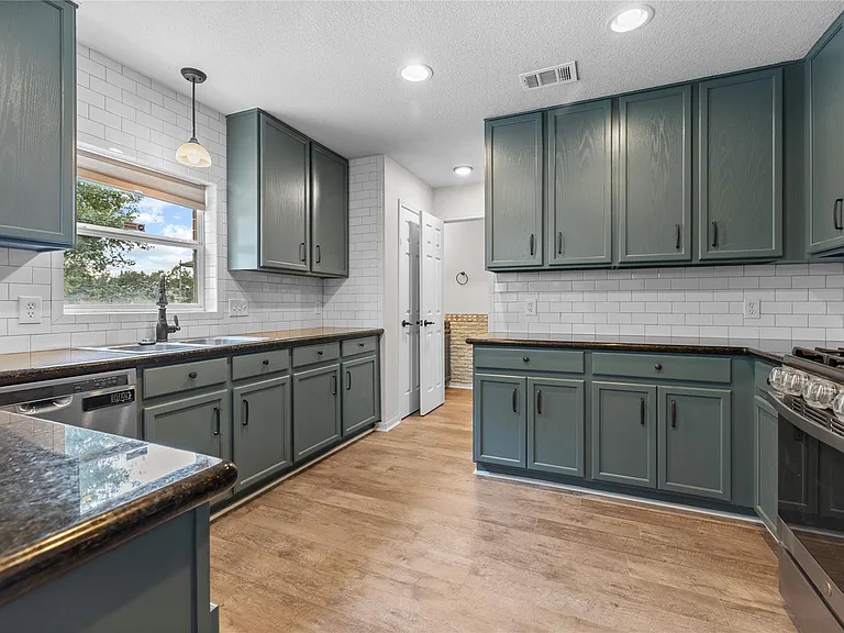 17611 S Summit Canyon Dr — Photo 10