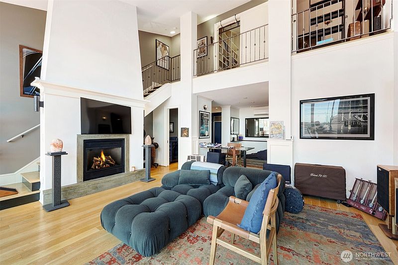 3rd image of 80 Vine Street #703