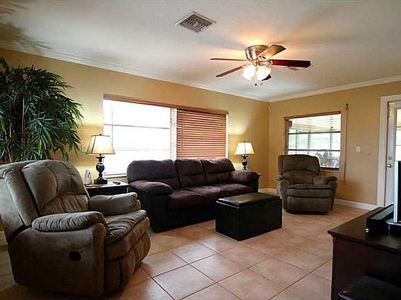 5th image of 1525 35th Ave