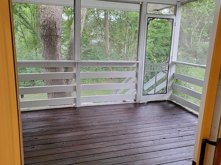 411 Woodsman Ct — Photo 8