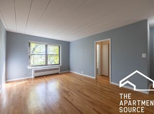 1358 W Touhy Ave #504, Chicago, IL 60626