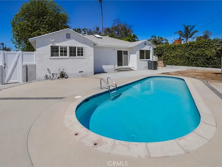 11000 Gaviota Ave — Photo 14