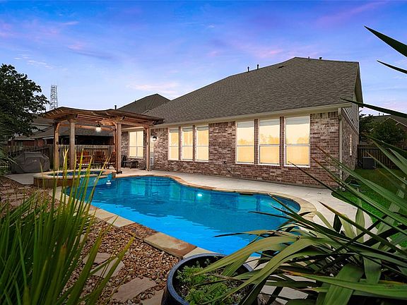2nd image of 17311 Stamford Oaks Dr