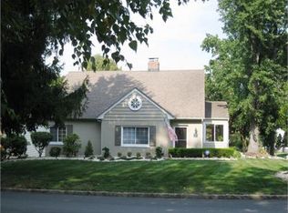 50 Lindsley Rd, North Caldwell, NJ 07006