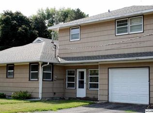 610 S 10th St, Bird Island, MN 55310