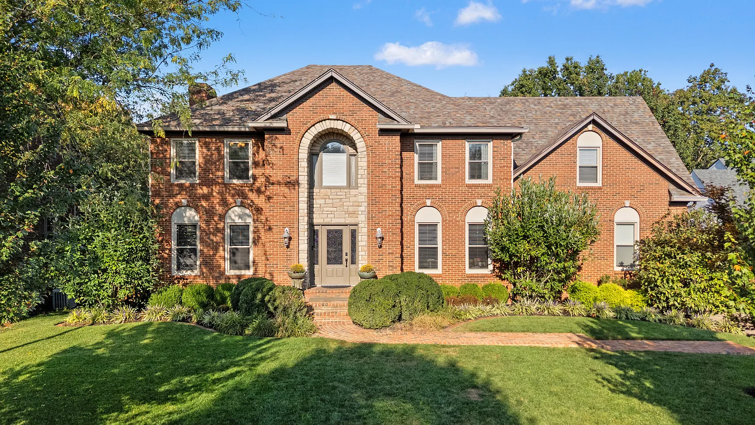 3420 Chestnut Hill Ln photo 1