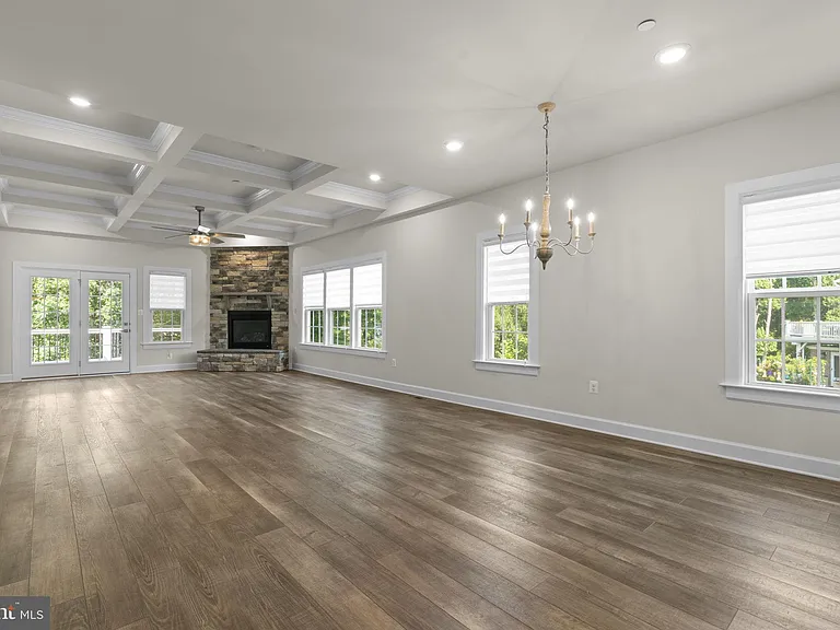 10513 Rossini Ln — Photo 6