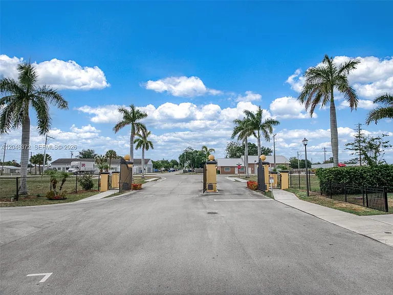 1428 Las Villas Blvd — Photo 8