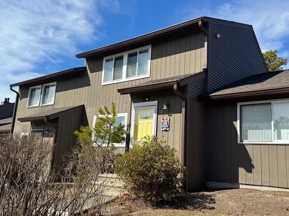 113 Admirals Way #113, Buzzards Bay, MA 02532