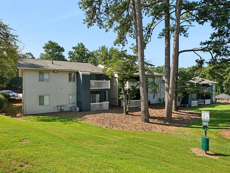 Dunwoody Pointe — Photo 6