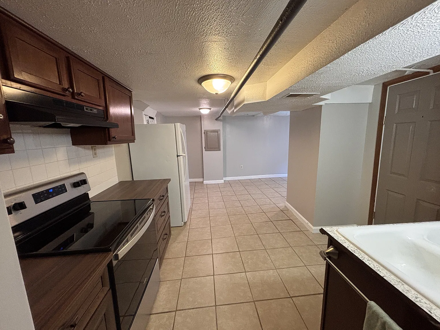 890 N. Main Street - Lower — Photo 4