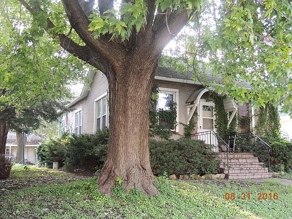 3rd image of 955 N Joliet St