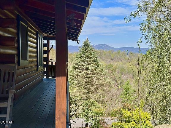 4th image of 2149 Cascades Ct