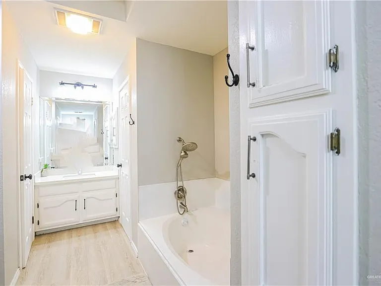2306 Fox Run St — Photo 19