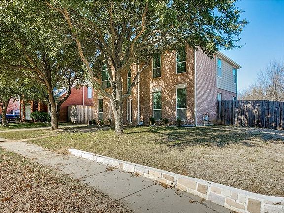 2nd image of 7625 Acorn Dr