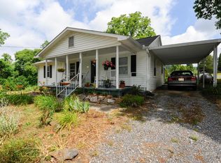 427 Roddy Branch Rd, Rockford, TN 37853