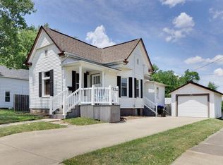 818 E Walnut St, Bloomington, IL 61701