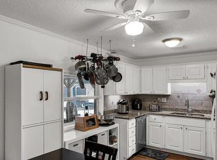 902 Pineview Blvd, Fort Walton Beach, FL 32547