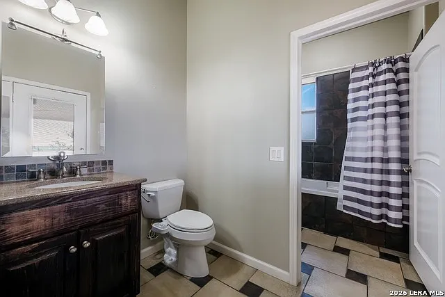 6710 Manor Hl — Photo 22